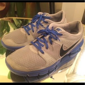 NIKE Mens Flex Experience running shoes